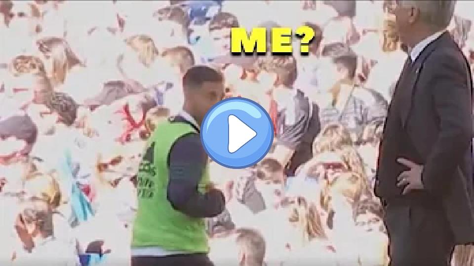Video thumb: Observe Eden Hazard's reaction when Ancelotti decided to bring him on during the game.