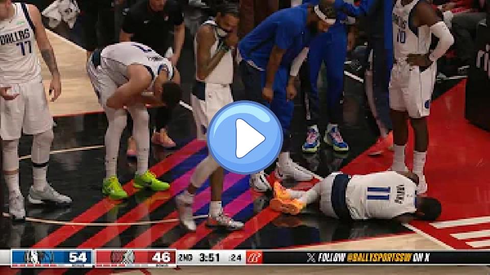 Video thumb: *GRAPHIC* Kyrie Irving suffers a leg injury 😰