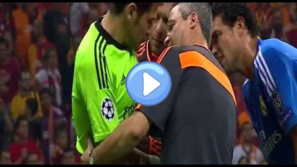 Video thumb: Iker Casillas' injury and substitution with Diego Lopez HD - Galatasaray vs Real Madrid ~ 17/09/2013