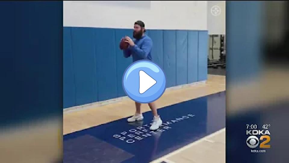 Play video: Ben Roethlisberger Throws for First Time Since Injury Video thumb: Ben Roethlisberger Throws for First Time Since Injury