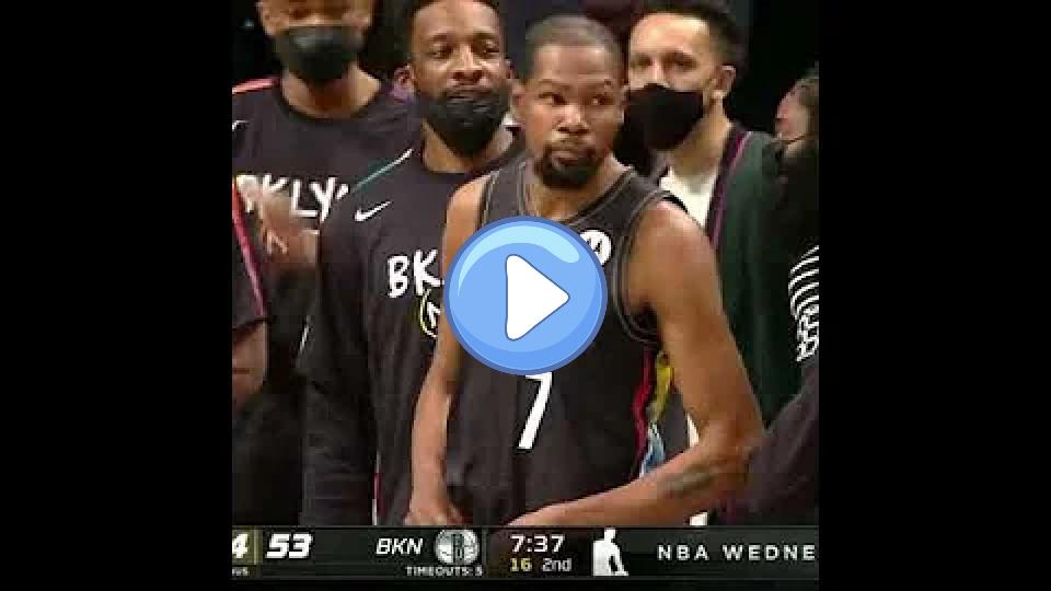 Video thumb: Kevin Durant checks back in after a long injury 🙌🏽