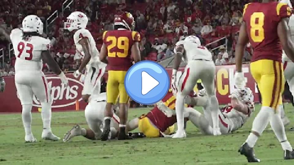 Video thumb: JT Daniels injured in nail-biting USC win vs. Fresno State