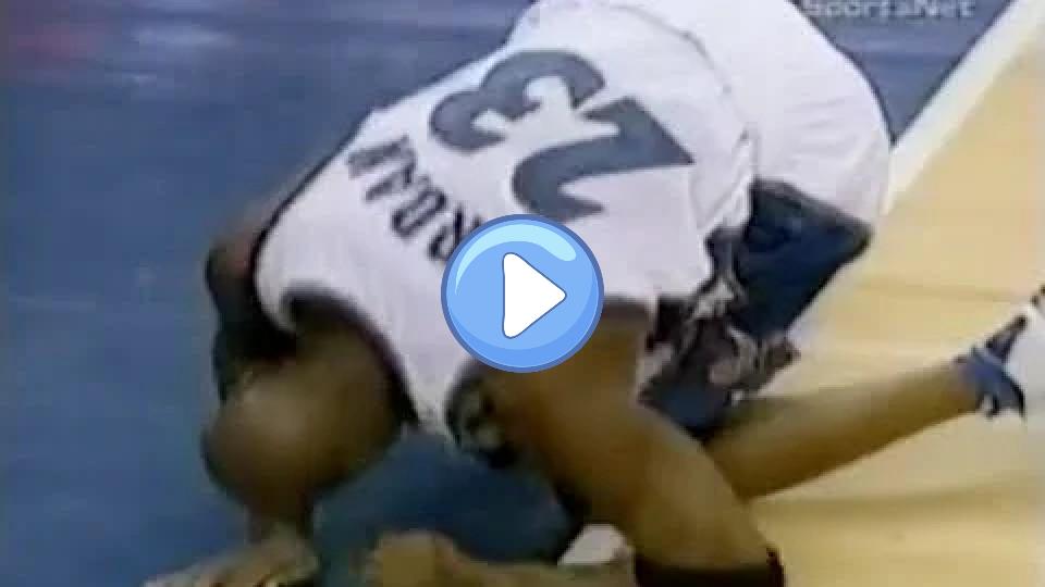 Video thumb: Michael Jordan's Knee Injury with the Wizards