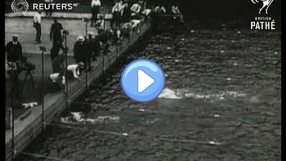 Video thumb: Johnny Weissmuller sets new swimming record (1925)