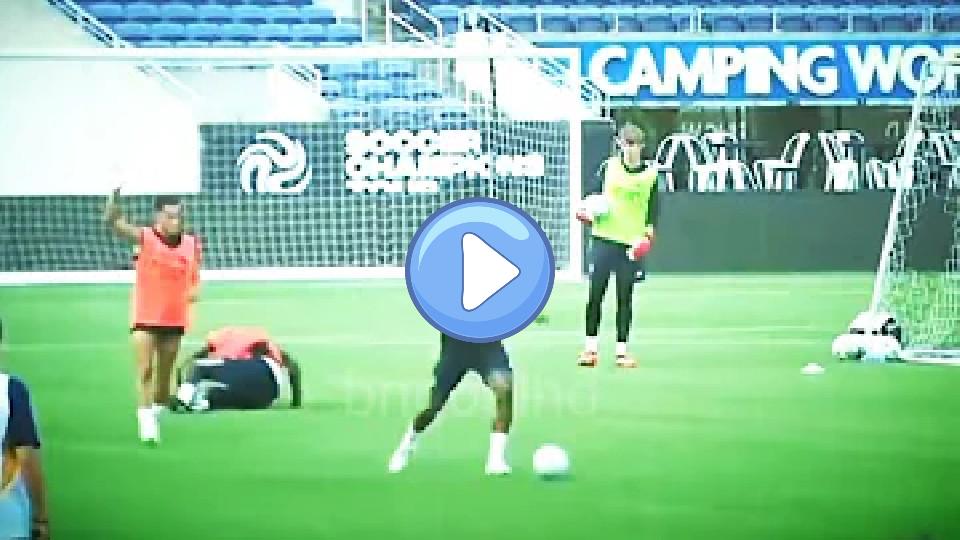 Play video: The moment Rüdiger injured his ankle and left Real Madrid training. Video thumb: The moment Rüdiger injured his ankle and left Real Madrid training.
