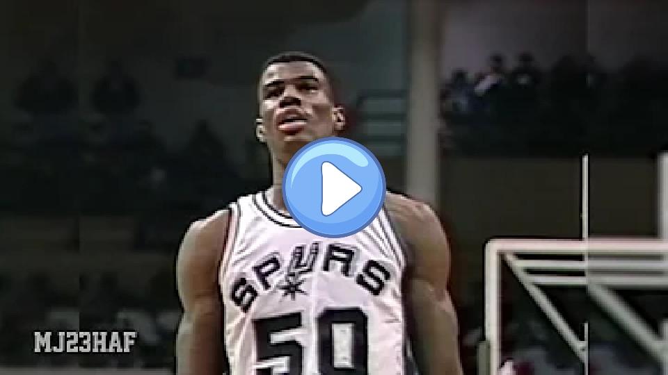 Video thumb: MJ Hard Foul on David Robinson and then He Apologizes (1990.02.03)