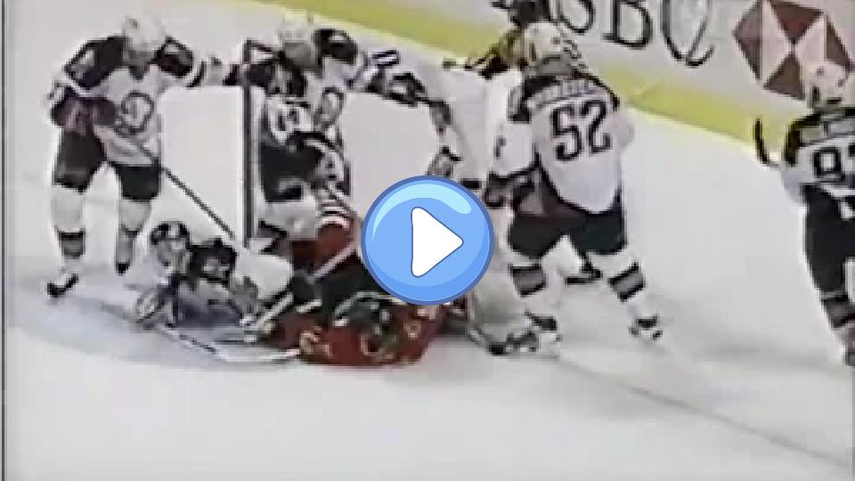 Video thumb: Dominik Hasek Injury - Sabres vs. Blackhawks 10/5/00, '00-'01 Season Opener