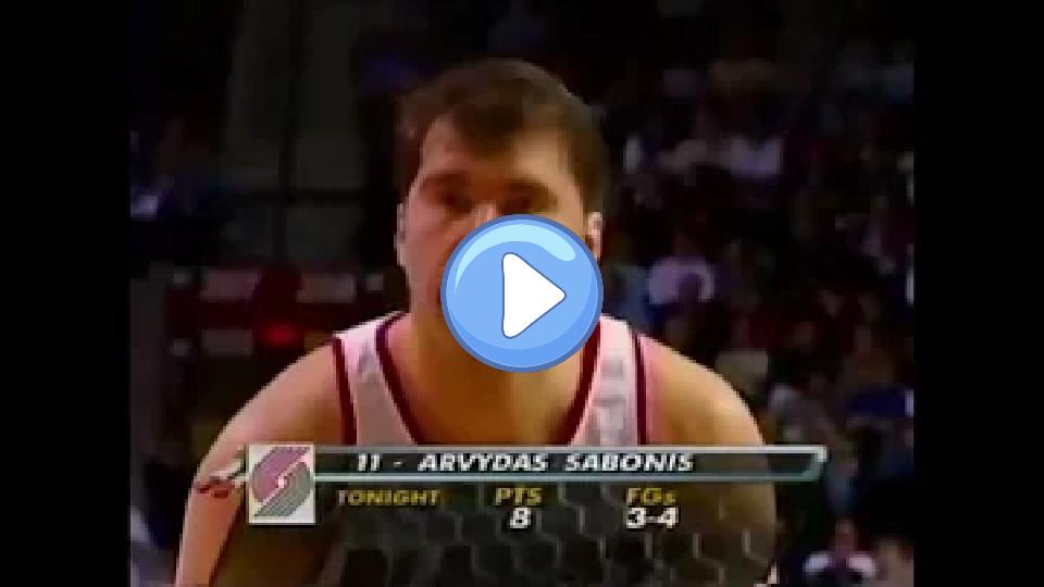 Play video: Sabonis vs. Detroit Pistons (2000) - Scary Injury Video thumb: Sabonis vs. Detroit Pistons (2000) - Scary Injury