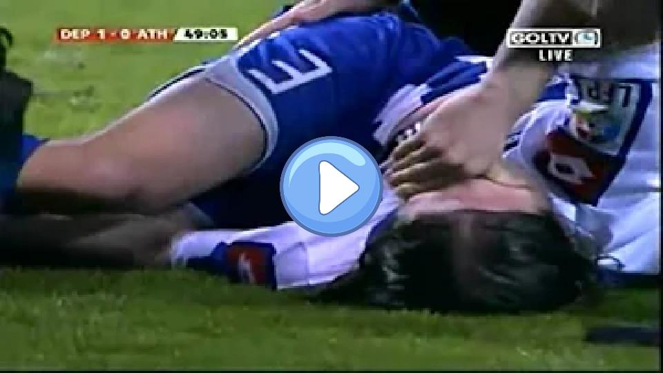 Video thumb: Filipe Luis injures his ankle while scoring a goal. Deportivo 3-1 Athletic 01-23-2010 Injury