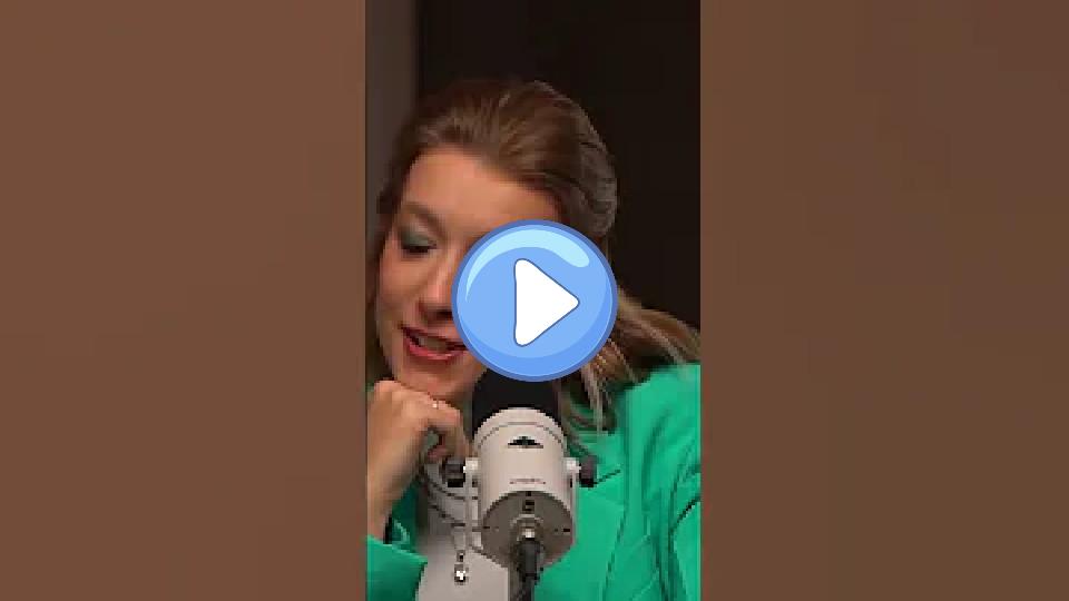 Video thumb: Ekaterina Bobrova: Valieva's skating was so rich and full, in the best sense of the word. #Shorts