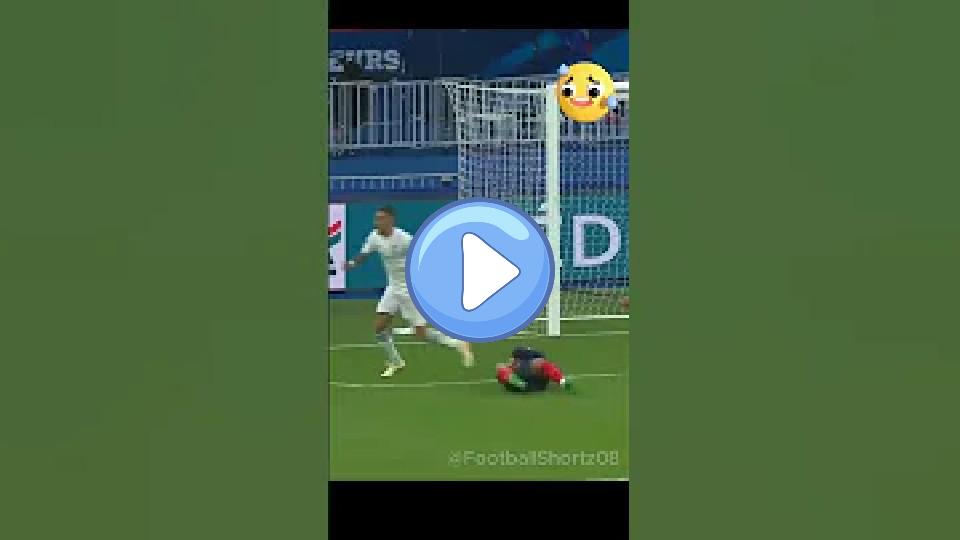 Video thumb: Antoine Griezmann Injury | EURO 2024 #Shorts