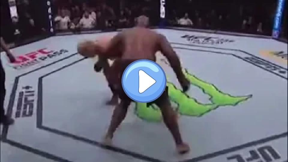 Play video: Derrick Lewis nearly knocks out Junior Dos Santos after faking an injury in the middle of the fight. #UFC Video thumb: Derrick Lewis nearly knocks out Junior Dos Santos after faking an injury in the middle of the fight. #UFC