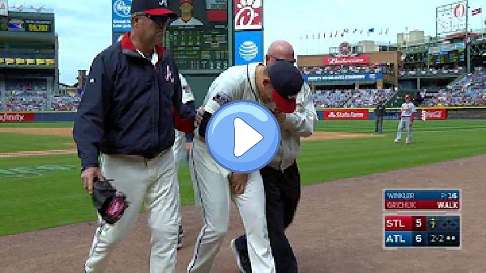 Video thumb: STL@ATL: Winkler exits the game due to an arm injury