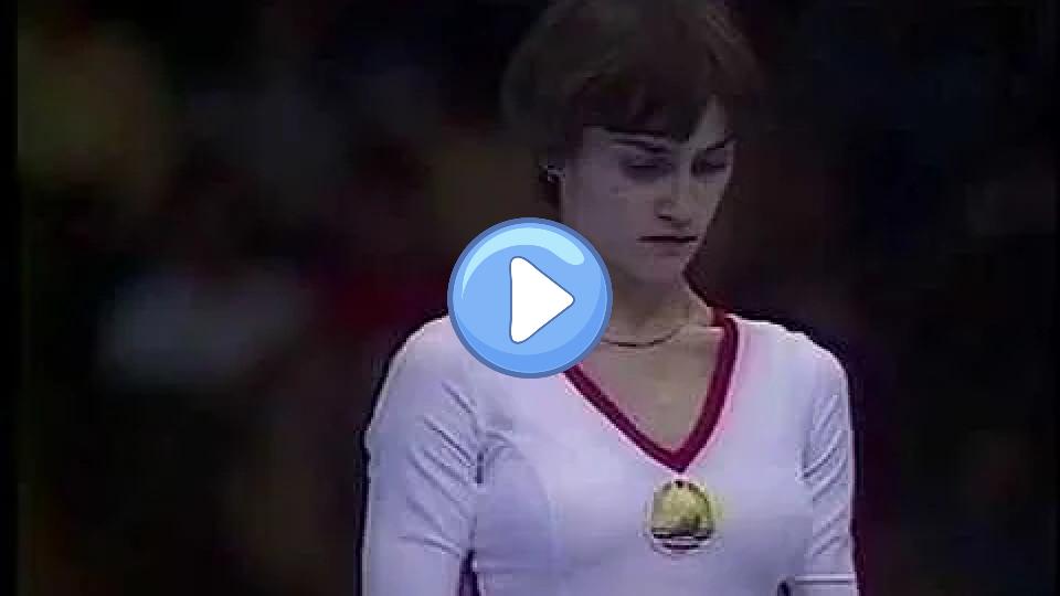 Video thumb: Nadia Comaneci - 1980 Moscow Compulsory Balance Beam (10.00)