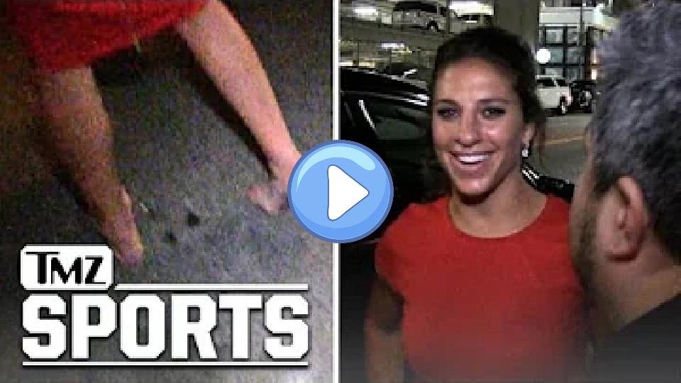 Video thumb: Carli Lloyd -- Agony of Da Feet ... Goes Barefoot After ESPYs | TMZ Sports