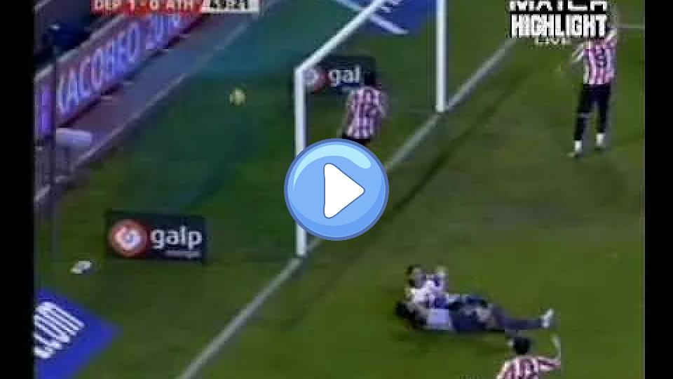 Video thumb: Filipe Luís Suffers Broken Leg Injury Against Deportivo La Coruna