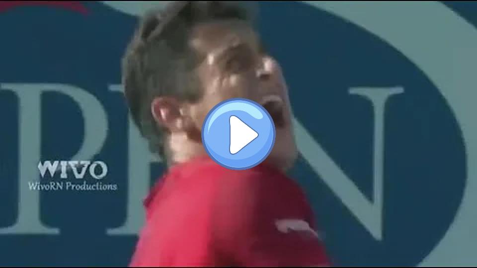 Video thumb: Nicolas Almagro goes crazy after a double fault