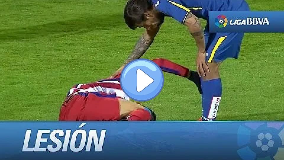 Video thumb: Carrasco's Injury After Twisting His Ankle