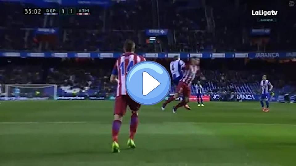 Video thumb: Fernando Torres head injury 03.02.2017 Deportivo - Atletico Madrid (ORIGINAL)