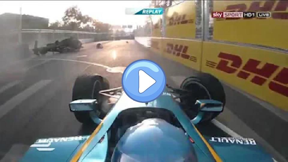 Video thumb: Nick Heidfeld's Huge Crash | 2014 FIA Formula E Round 1 Beijing