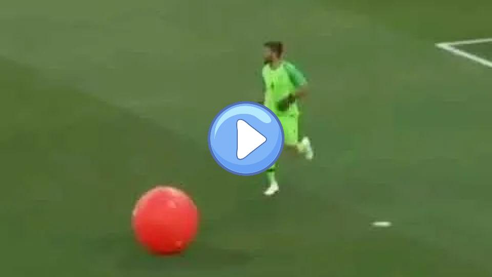 Video thumb: Alisson Becker Injury