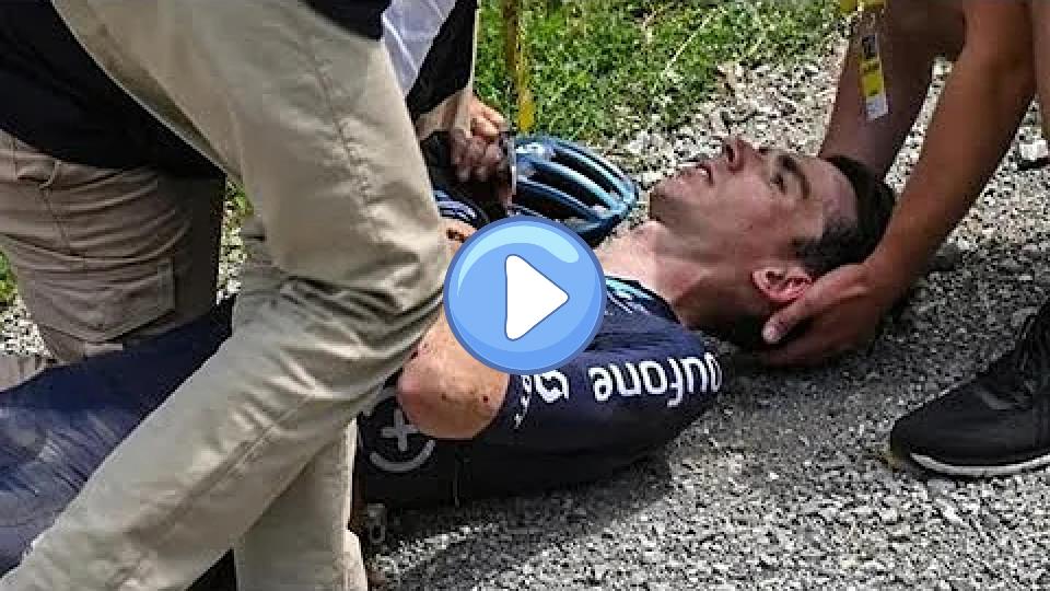 Video thumb: TOUR DE FRANCE 2023 - Victim of a heavy crash, Romain Bardet abandons during the 14th stage