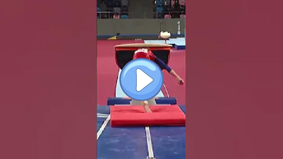 Video thumb: Those poor legs, knees, and ankles... 🪦