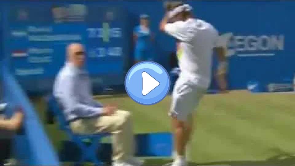 Video thumb: David Nalbandian Kicks Official - Disqualified from Queen's Club Final
