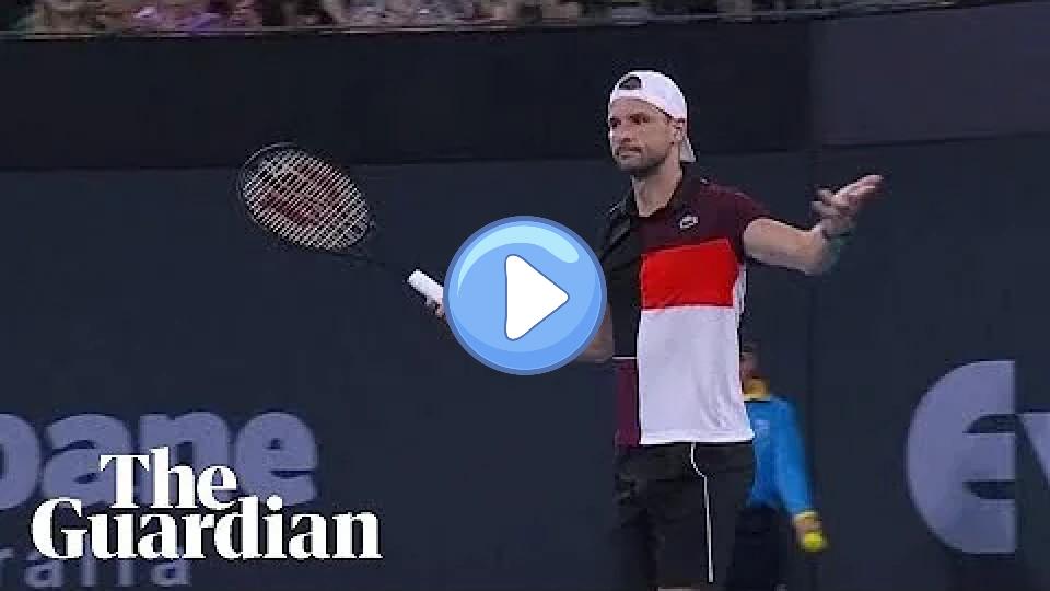 Video thumb: Grigor Dimitrov wins a point with a broken racket against Andy Murray.