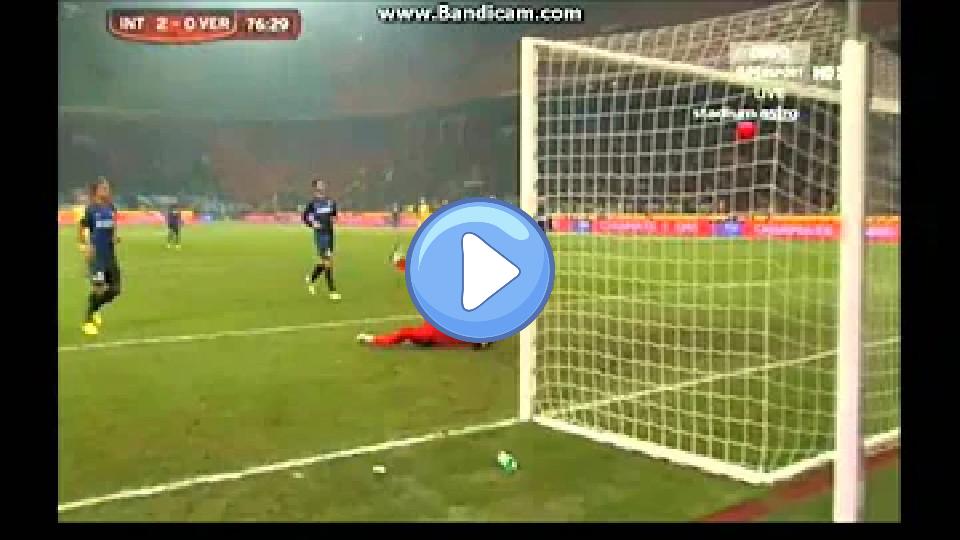 Video thumb: Inter Milan vs Hellas Verona Horrible Dislocated Shoulder Injury Goalkeeper HD 12/18/2012