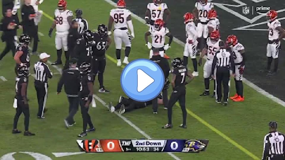 Video thumb: Mark Andrews was injured and left the field.