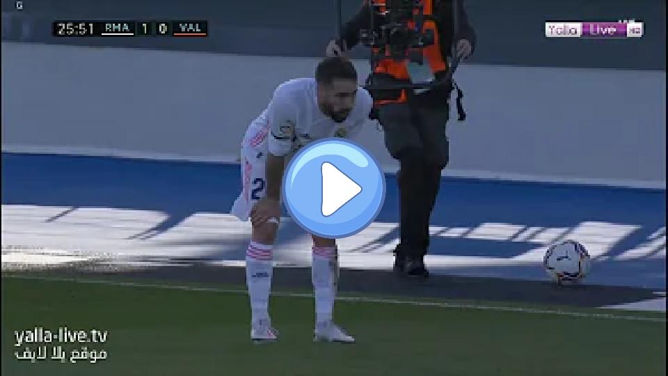 Video thumb: Dani Carvajal injured vs Valencia | LaLiga 02/14/2021