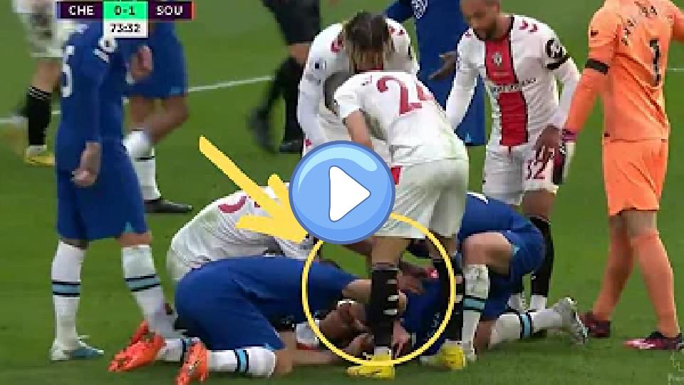 Video thumb: César Azpilicueta Horrible Head Injury vs Southampton - Chelsea