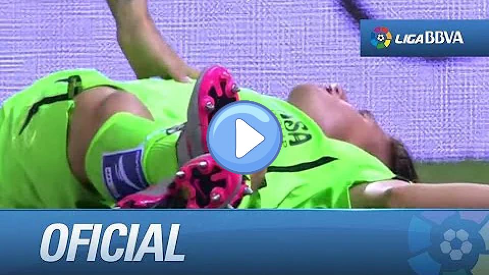 Video thumb: Vigaray lying on the ground after a hard collision with Griezmann