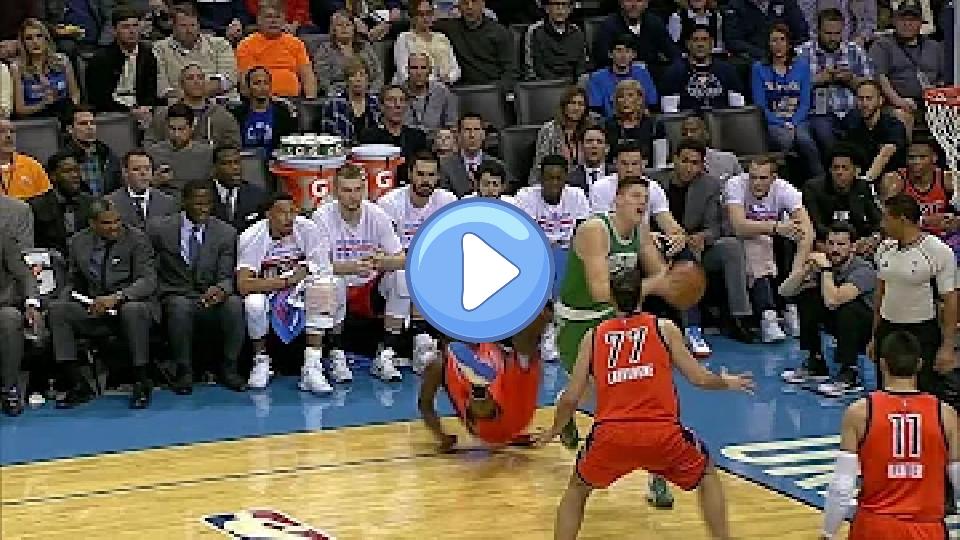 Video thumb: Victor Oladipo Injury | Celtics vs. Thunder | Dec 11, 2016 | 2016-17 NBA Season