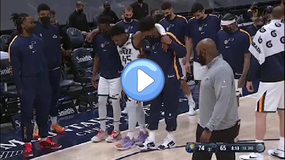 Video thumb: Donovan Mitchell goes down hard with a leg injury and needs assistance to leave the court.