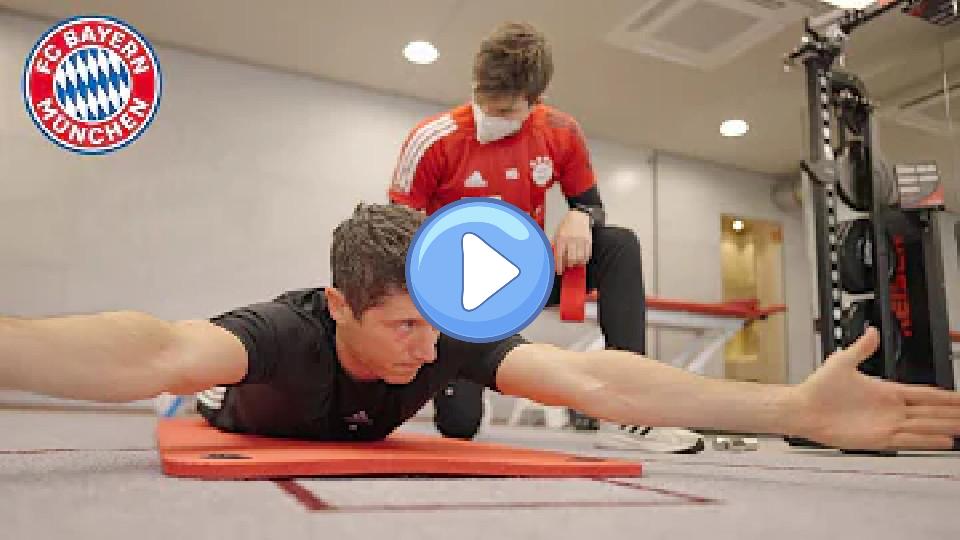 Video thumb: How Robert Lewandowski Worked His Way Back on the Pitch