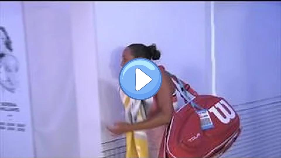 Video thumb: Madison Keys Exits Arena in Tears and Hobbling ► Emotional Moments ◄ Australian Open Tennis 2016