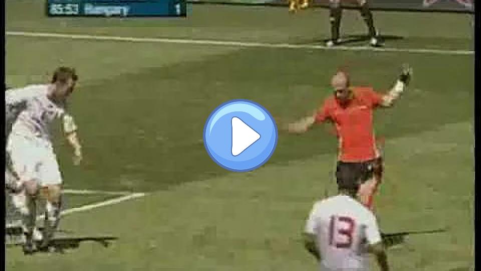 Play video: Arjen Robben Limps Off Injured During Netherlands' Friendly Match Video thumb: Arjen Robben Limps Off Injured During Netherlands' Friendly Match