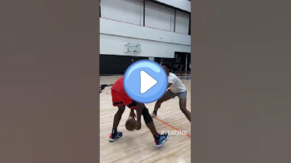Play video: Anthony Edwards vs. Ausar at OTE 👀 #shorts Video thumb: Anthony Edwards vs. Ausar at OTE 👀 #shorts