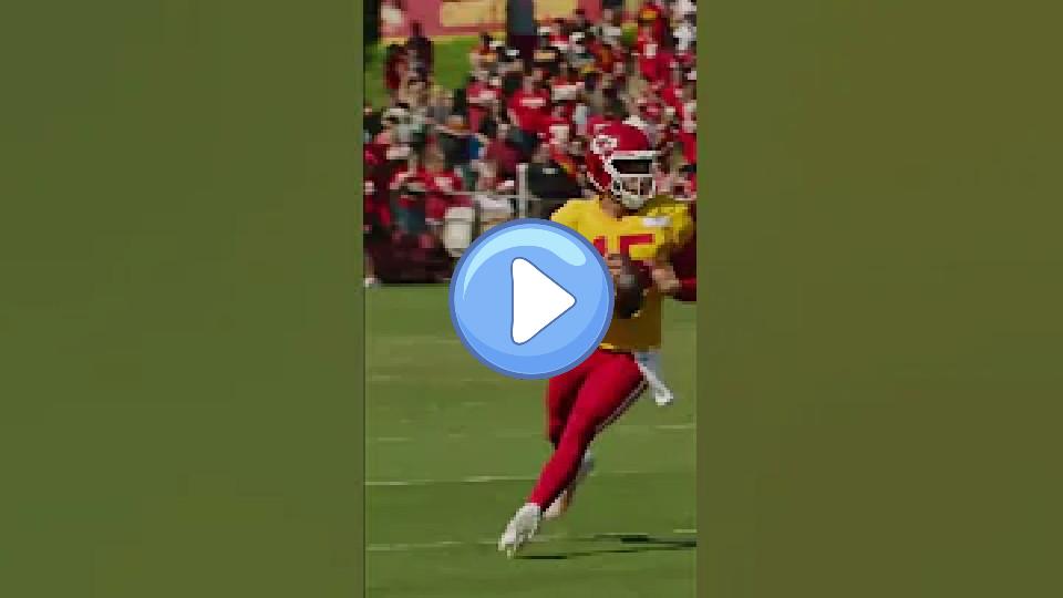 Video thumb: Don't try this at home 🎯 #Shorts #Chiefs