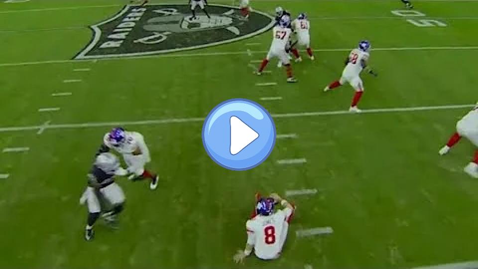 Video thumb: Daniel Jones Suffers Non-Contact Knee Injury Against Raiders