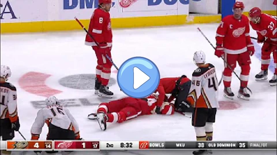 Video thumb: Radko Gudas open-ice hit on Klim Kostin