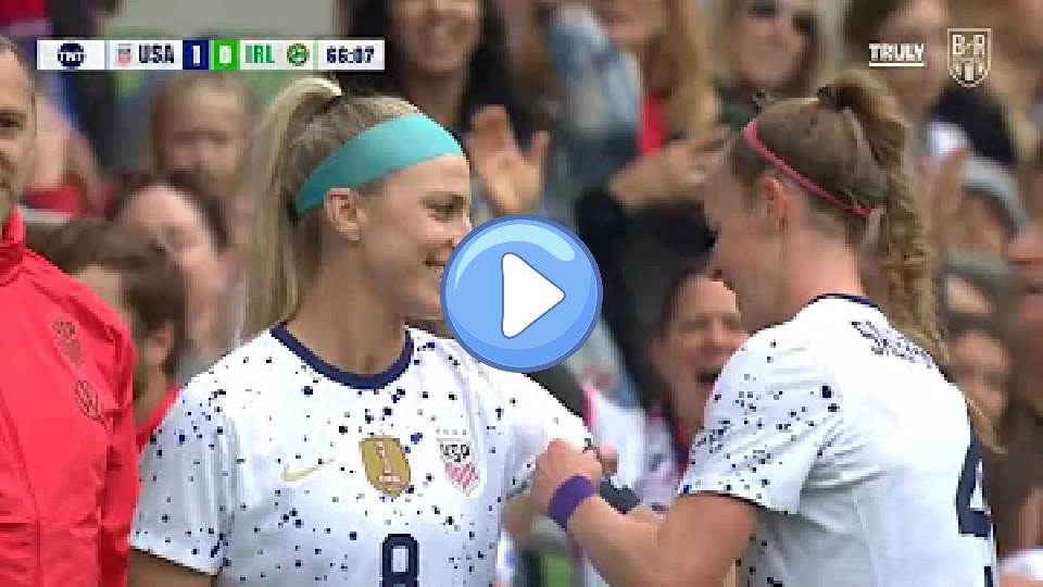 Video thumb: For the first time in 611 days, @julieertz is back on the field for the #USWNT. 🇺🇸