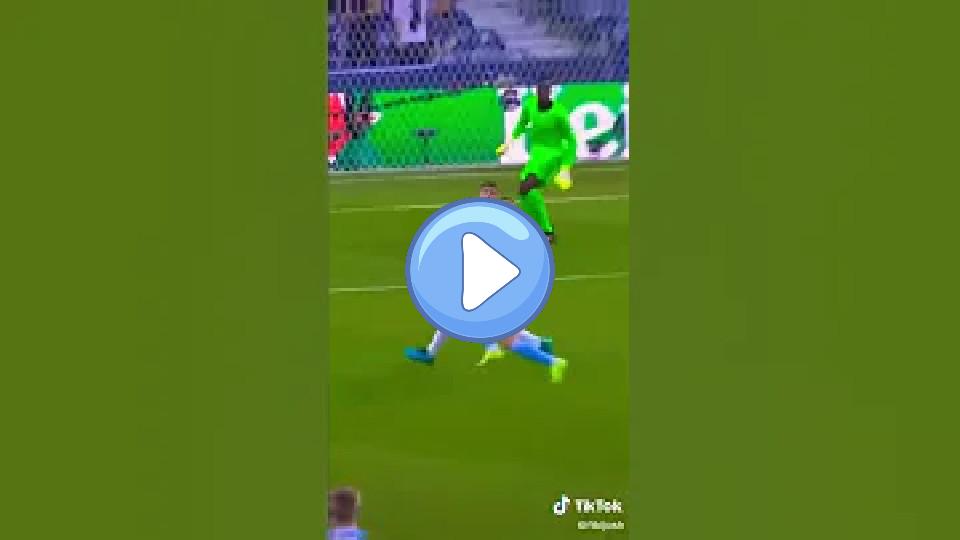 Play video: Thiago Silva injured in CL final for Chelsea 💔 Video thumb: Thiago Silva injured in CL final for Chelsea 💔