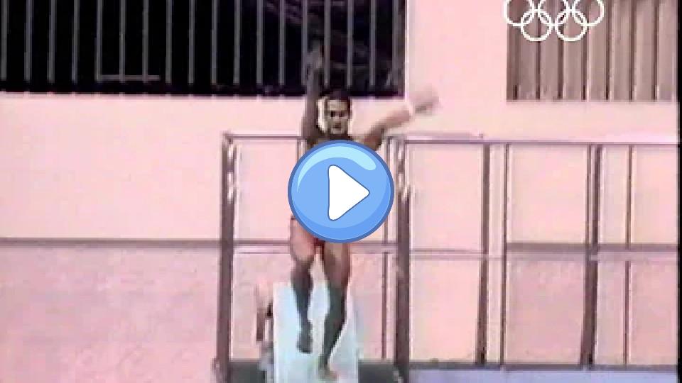 Video thumb: Greg Louganis' Incredible Gold Medal Comeback - 1988 Seoul Olympics