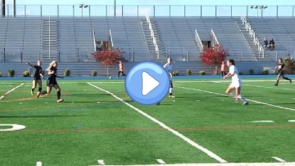 Video thumb: Sarah Ghorashi saves a shot by Sarah Gordon.
