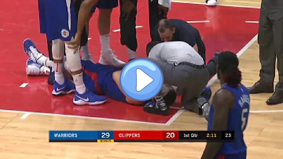 Video thumb: Blake Griffin Head Injury | January 6, 2018 | 2017-18 NBA Season