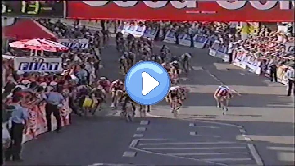 Video thumb: Horrible crash in the 1994 Tour de France: Nelissen and Jalabert badly injured.