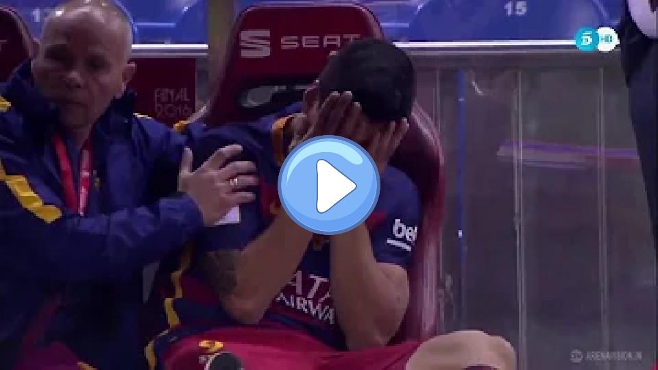 Play video: Luis Suárez Crying After Substitution Due to Injury - Barcelona 0-0 Sevilla Video thumb: Luis Suárez Crying After Substitution Due to Injury - Barcelona 0-0 Sevilla